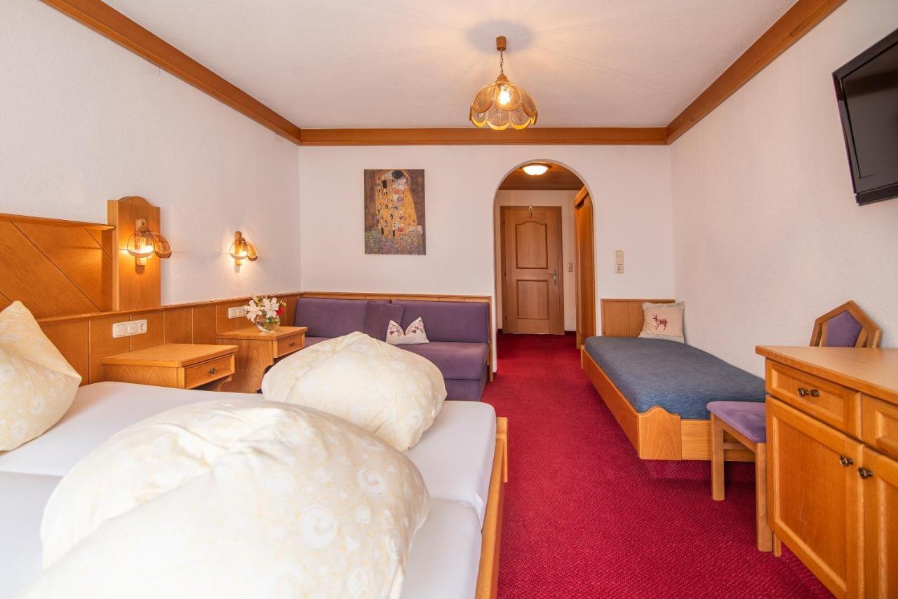 Haus Angela Hotel Kappl  Buitenkant foto