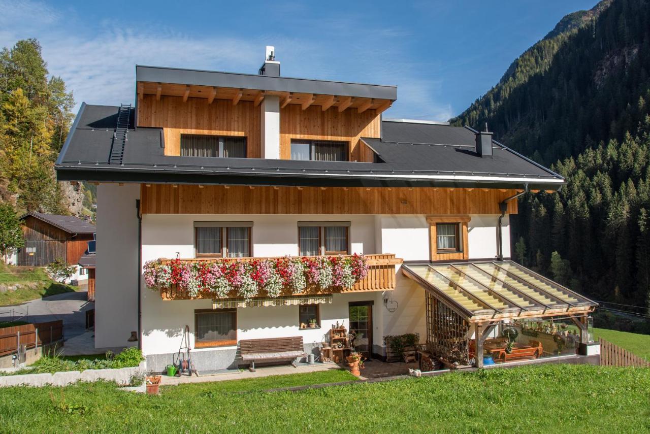 Haus Angela Hotel Kappl  Buitenkant foto