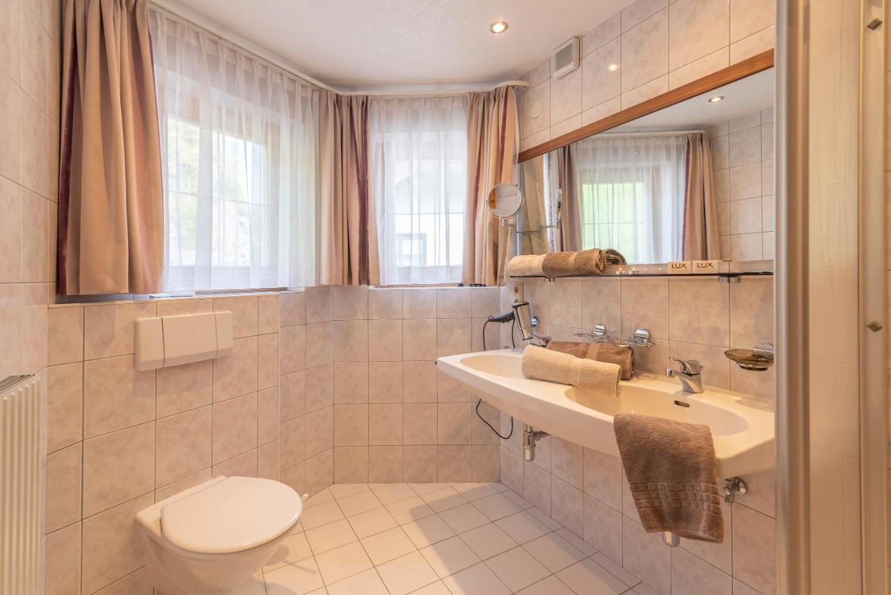 Haus Angela Hotel Kappl  Buitenkant foto
